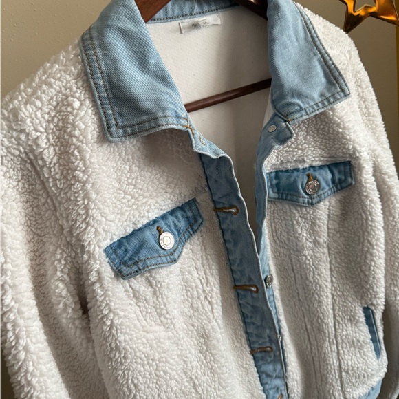 Maurices Cream and Blue Teddy Jacket - Picture 2 of 5
